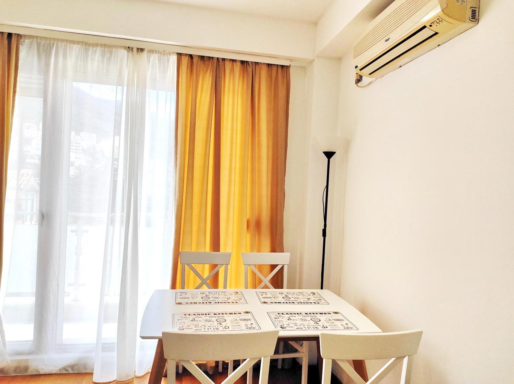 Apartments Svetlana บุดวา ภายนอก รูปภาพ