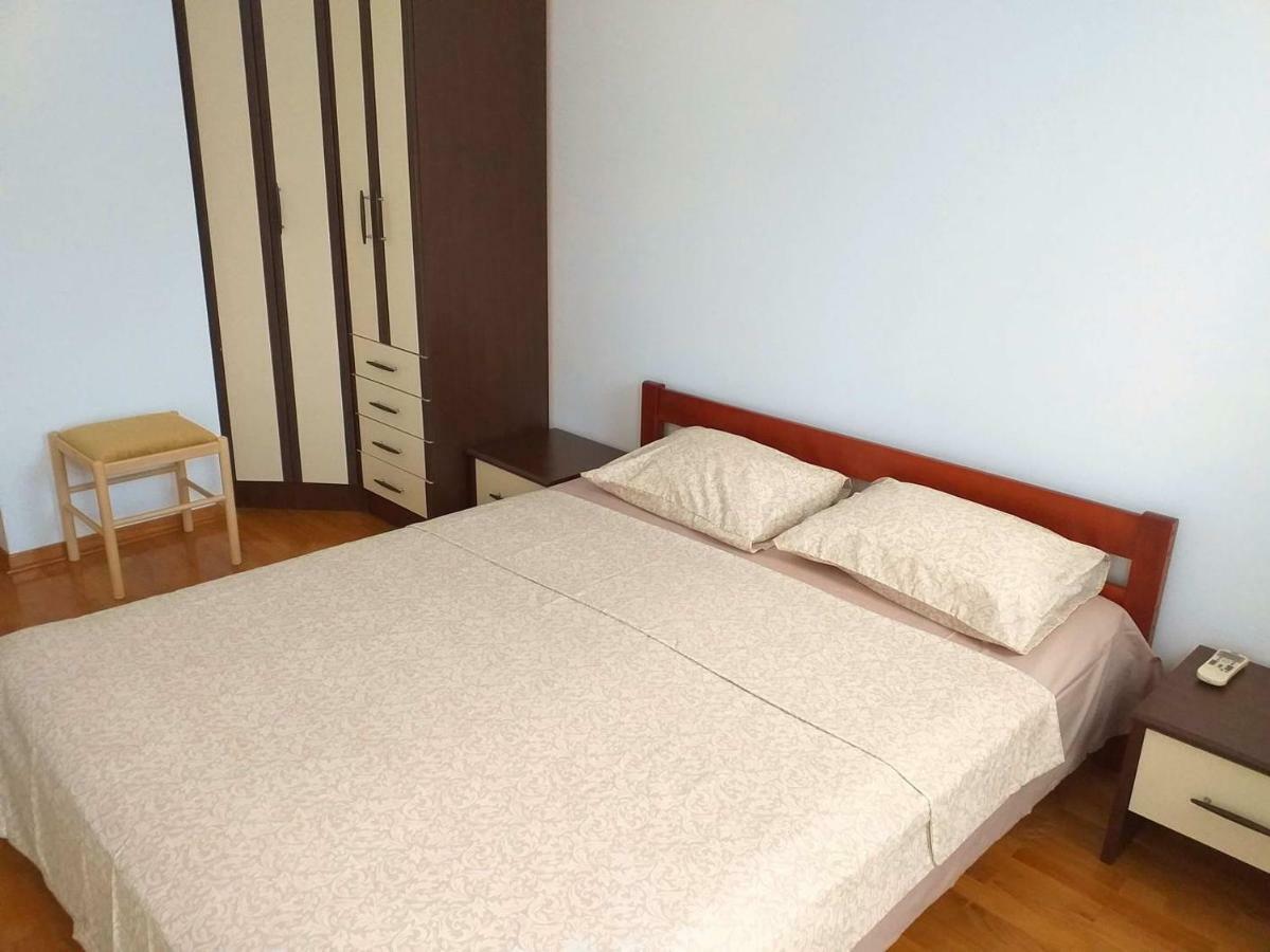 Apartments Svetlana บุดวา ภายนอก รูปภาพ