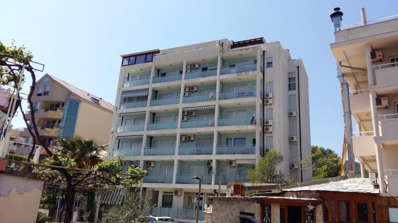 Apartments Svetlana บุดวา ภายนอก รูปภาพ